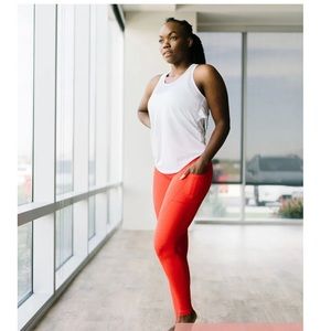 Zyia red scale light n tights 28” size 4